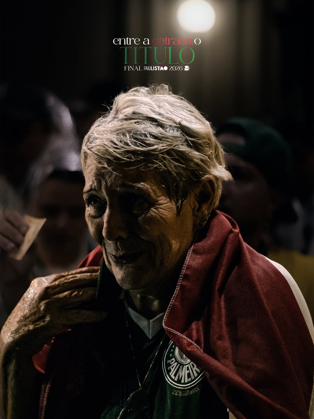 Torcedora idosa do Palmeiras no estádio